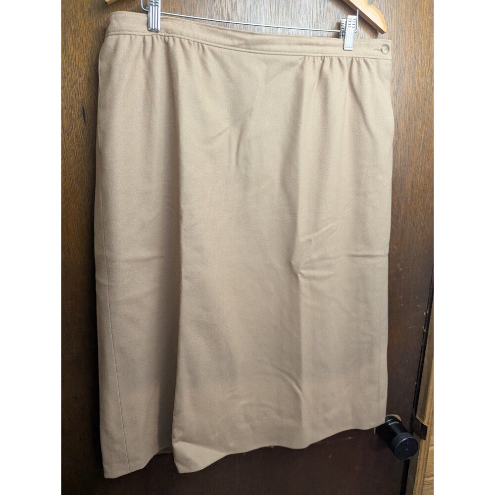 Vintage PENDLETON Wool Skirt 18W Camel Tan 100% Virgin Wool Made in USA Lined